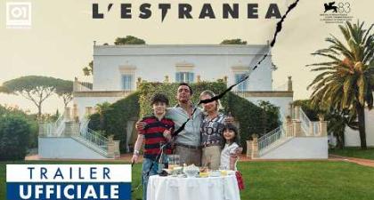 L' ESTRANEA